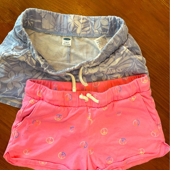 LGirls Hawaiian Cotton Shorts Bundle sz Small 6/7 - Picture 2 of 3